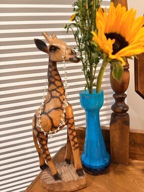 Silver Tone Floral Link Necklace — Elegant Silver Accent